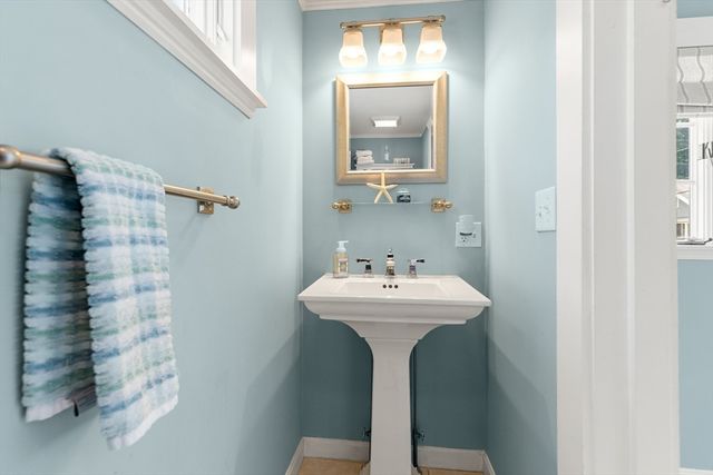 21 Bertram St, Beverly, MA 01915