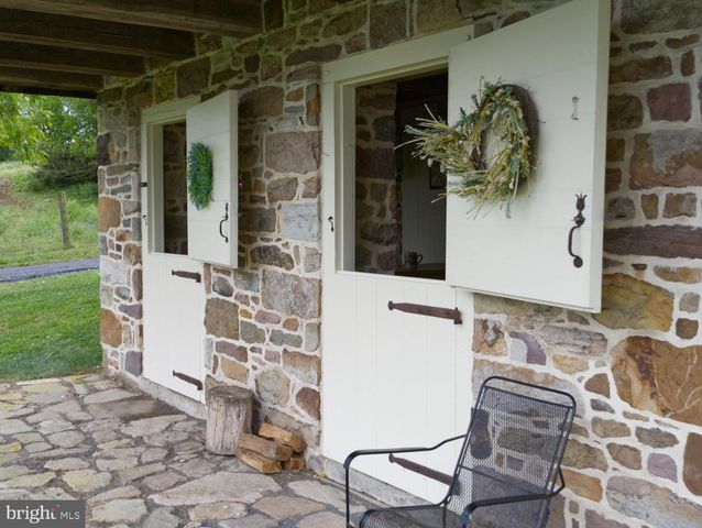 784 COFFEE RUN RD, Reedsville, PA 17084