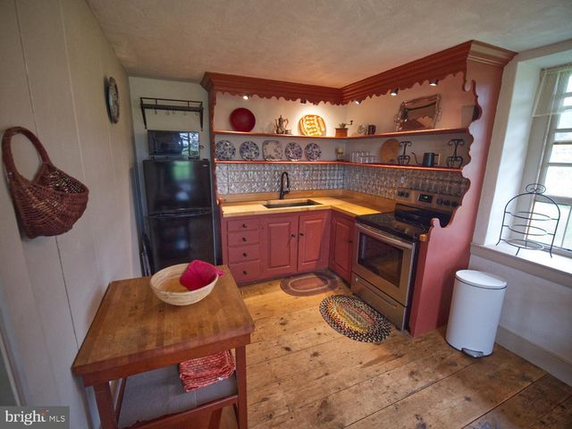 784 COFFEE RUN RD, Reedsville, PA 17084