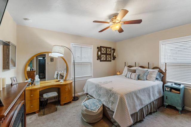 1052 E Apricot Avenue, Tulare, CA 93274