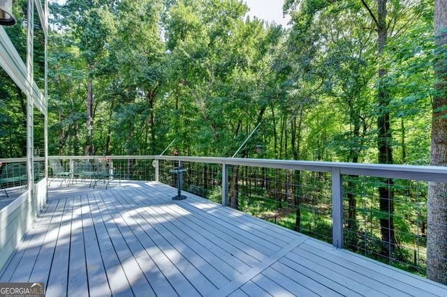 6173 Pine Circle, Flowery Branch, GA 30542