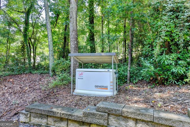 6173 Pine Circle, Flowery Branch, GA 30542