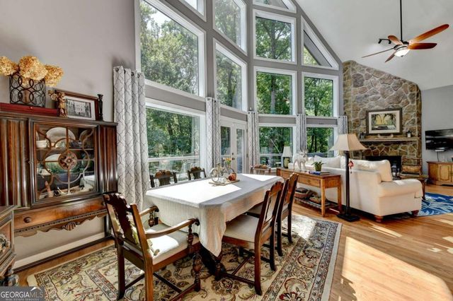 6173 Pine Circle, Flowery Branch, GA 30542