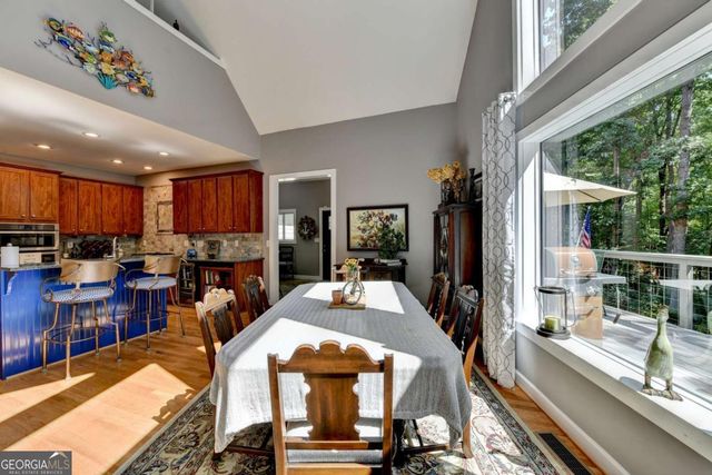 6173 Pine Circle, Flowery Branch, GA 30542