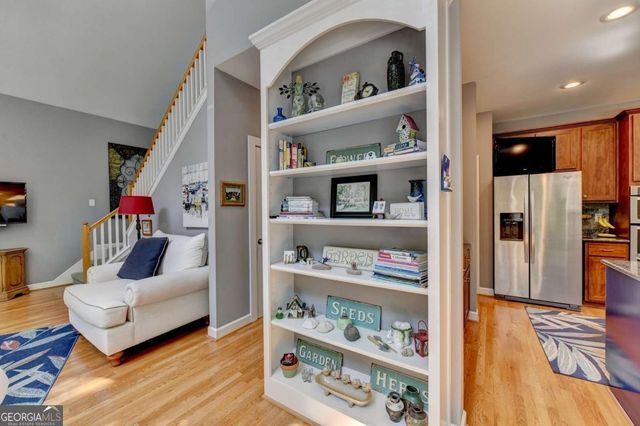 6173 Pine Circle, Flowery Branch, GA 30542