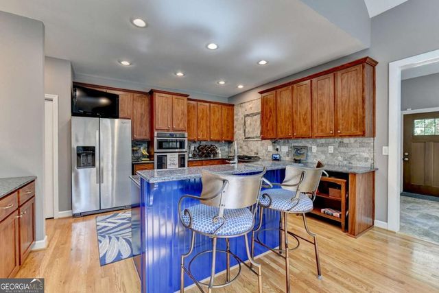 6173 Pine Circle, Flowery Branch, GA 30542