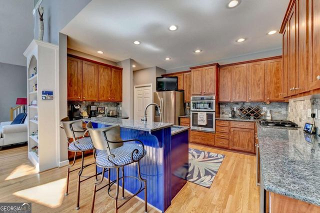 6173 Pine Circle, Flowery Branch, GA 30542