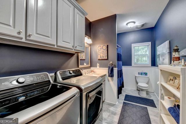 6173 Pine Circle, Flowery Branch, GA 30542