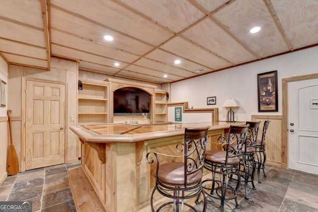 6173 Pine Circle, Flowery Branch, GA 30542