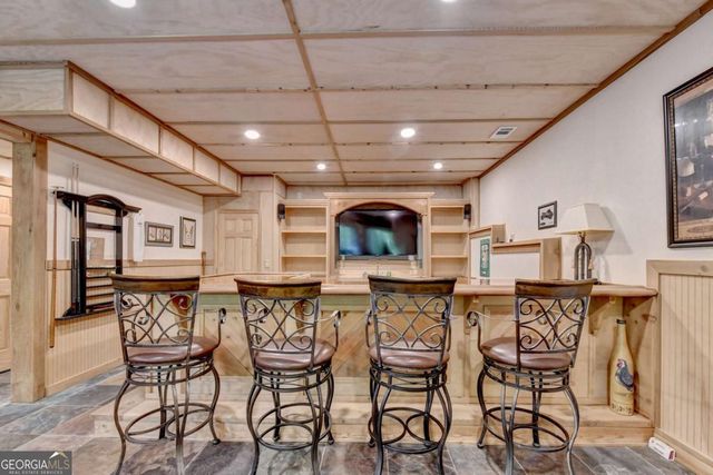 6173 Pine Circle, Flowery Branch, GA 30542