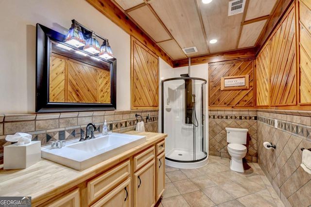 6173 Pine Circle, Flowery Branch, GA 30542