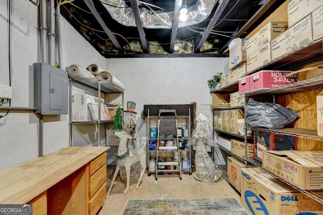 6173 Pine Circle, Flowery Branch, GA 30542