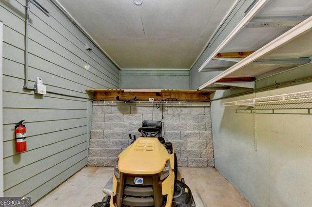 6173 Pine Circle, Flowery Branch, GA 30542