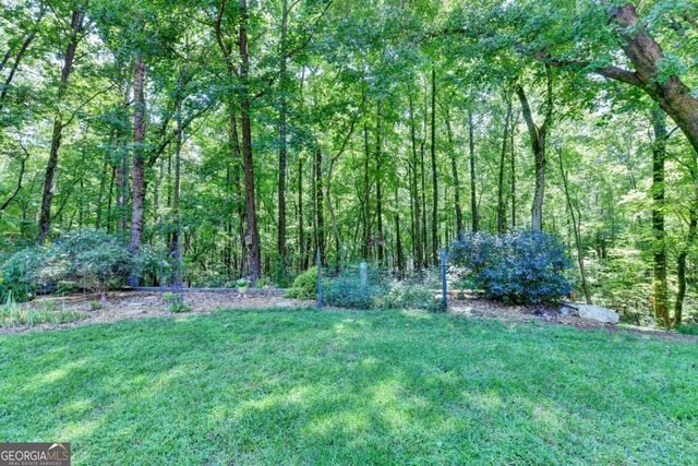 6173 Pine Circle, Flowery Branch, GA 30542
