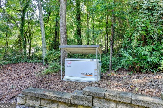 6173 Pine Circle, Flowery Branch, GA 30542