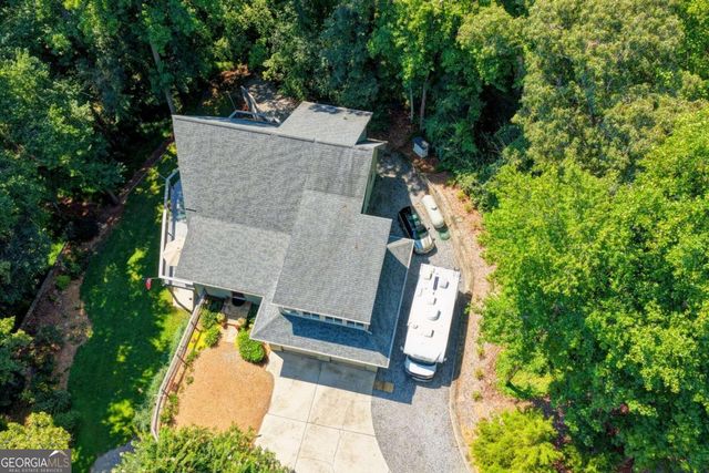 6173 Pine Circle, Flowery Branch, GA 30542