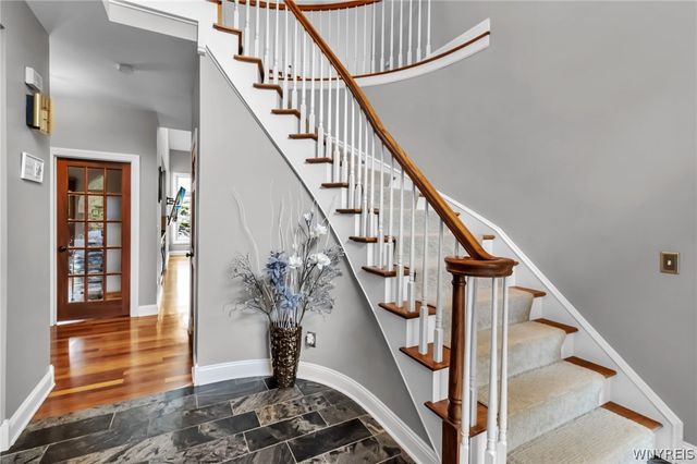 8154 Golden Oak Circle, Clarence, NY 14221