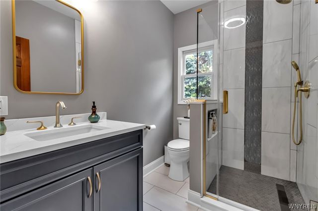 8154 Golden Oak Circle, Clarence, NY 14221