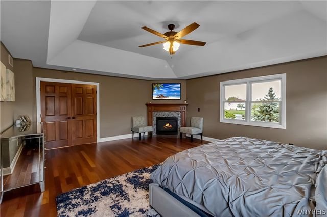 8154 Golden Oak Circle, Clarence, NY 14221