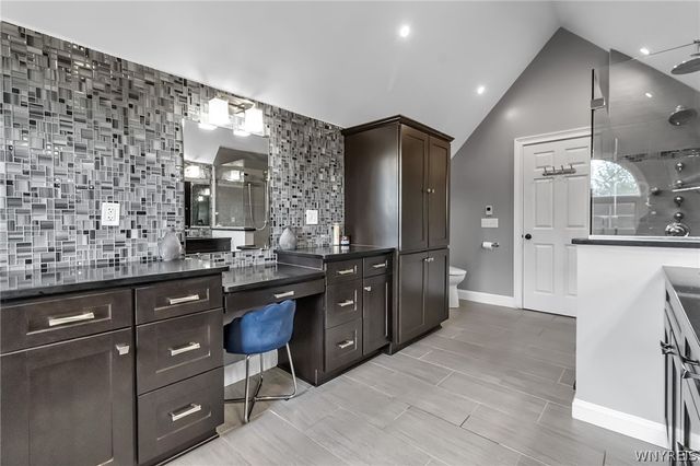 8154 Golden Oak Circle, Clarence, NY 14221