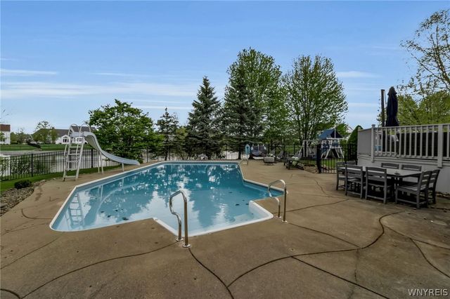8154 Golden Oak Circle, Clarence, NY 14221