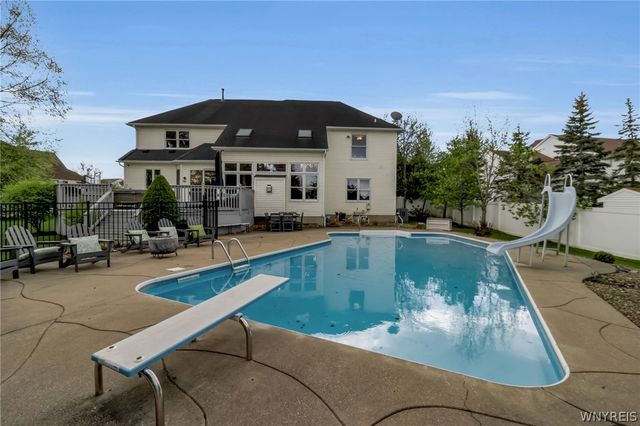 8154 Golden Oak Circle, Clarence, NY 14221