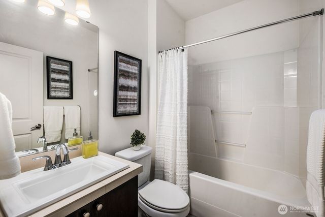 297 NE Denny Way, Issaquah, WA 98029