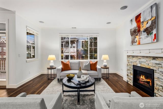 297 NE Denny Way, Issaquah, WA 98029