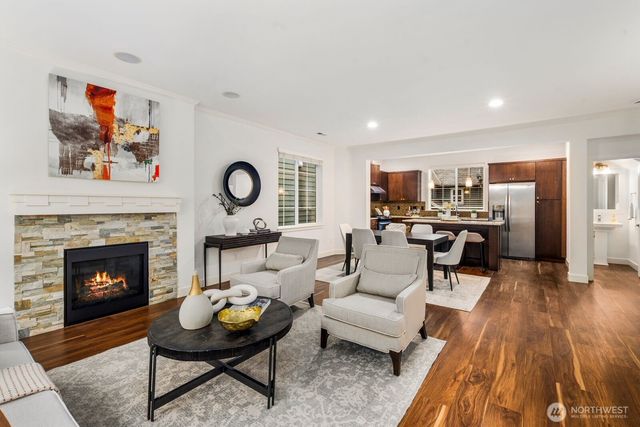 297 NE Denny Way, Issaquah, WA 98029