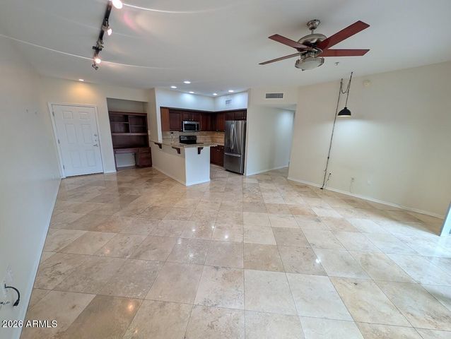 20660 N 40TH Street 1052, Phoenix, AZ 85050