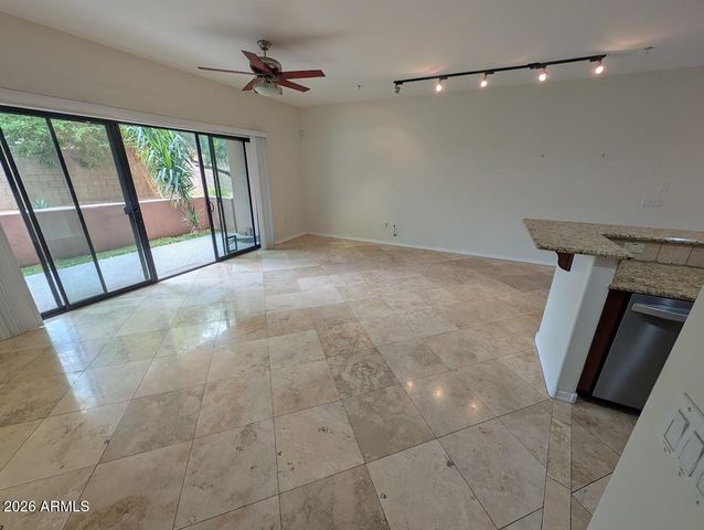 20660 N 40TH Street 1052, Phoenix, AZ 85050