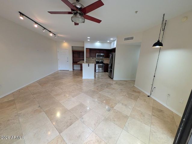 20660 N 40TH Street 1052, Phoenix, AZ 85050