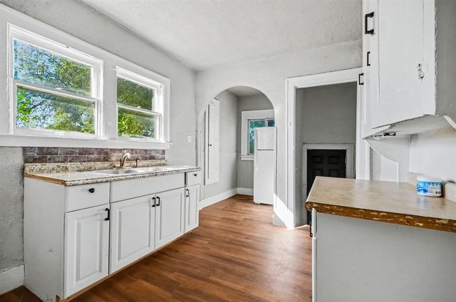 15457 Cloverlawn Avenue, Detroit, MI 48238
