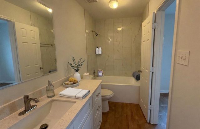 6159 El Granate Drive, Houston, TX 77048