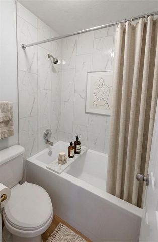 6159 El Granate Drive, Houston, TX 77048