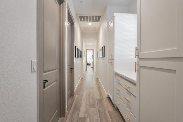 2513 Feathermint Ln, Turlock, CA 95382