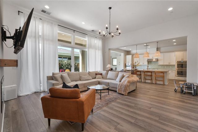 2513 Feathermint Ln, Turlock, CA 95382