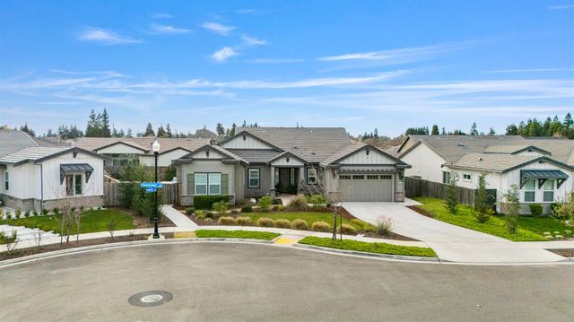 2513 Feathermint Ln, Turlock, CA 95382