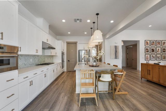 2513 Feathermint Ln, Turlock, CA 95382