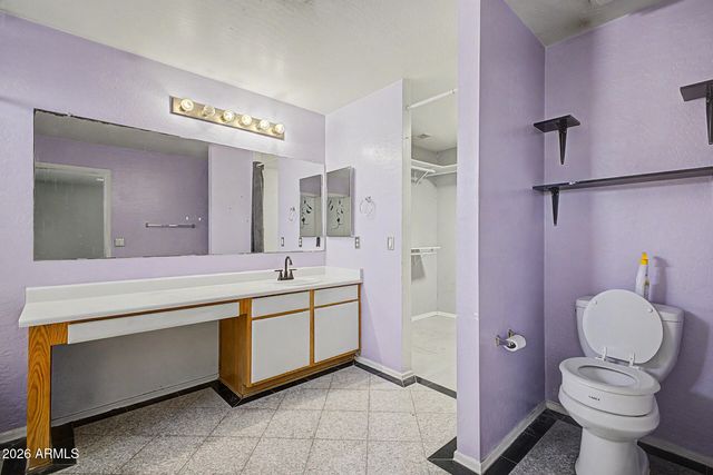 3222 W APOLLO Road, Phoenix, AZ 85041