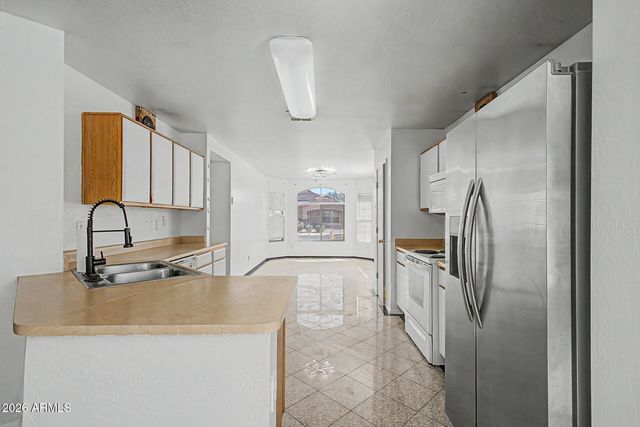 3222 W APOLLO Road, Phoenix, AZ 85041