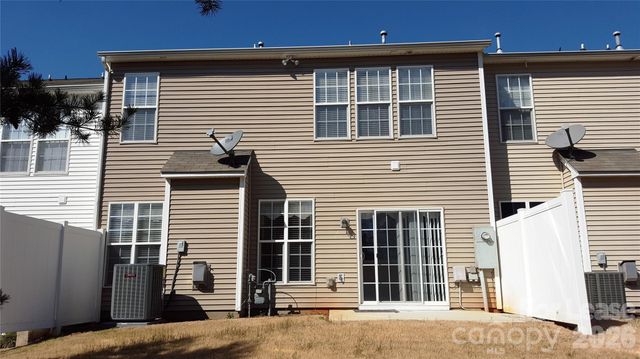 9043 Mcalwaine Preserve Avenue, Charlotte, NC 28277
