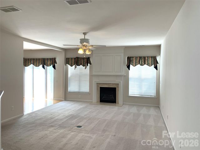 9043 Mcalwaine Preserve Avenue, Charlotte, NC 28277