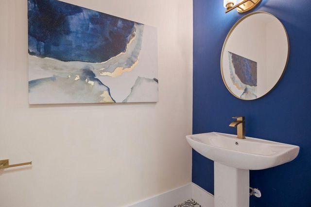 1755 SNAPFINGER Road, Decatur, GA 30032