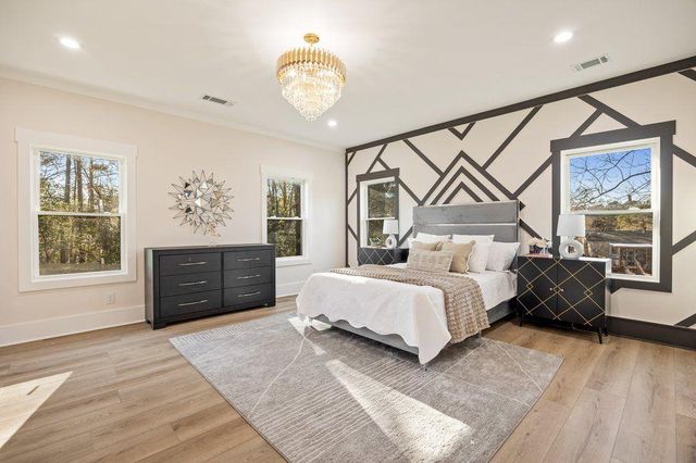 1755 SNAPFINGER Road, Decatur, GA 30032