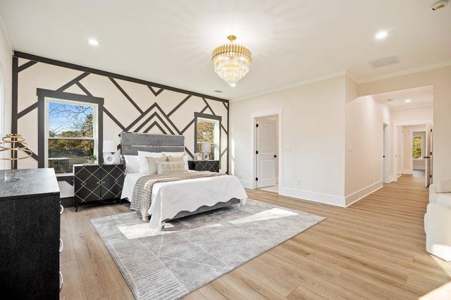 1755 SNAPFINGER Road, Decatur, GA 30032