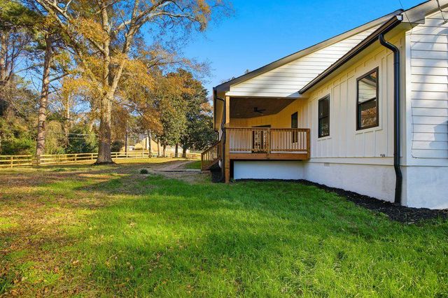 1755 SNAPFINGER Road, Decatur, GA 30032