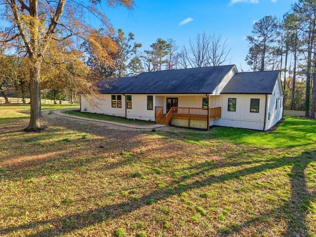 1755 SNAPFINGER Road, Decatur, GA 30032