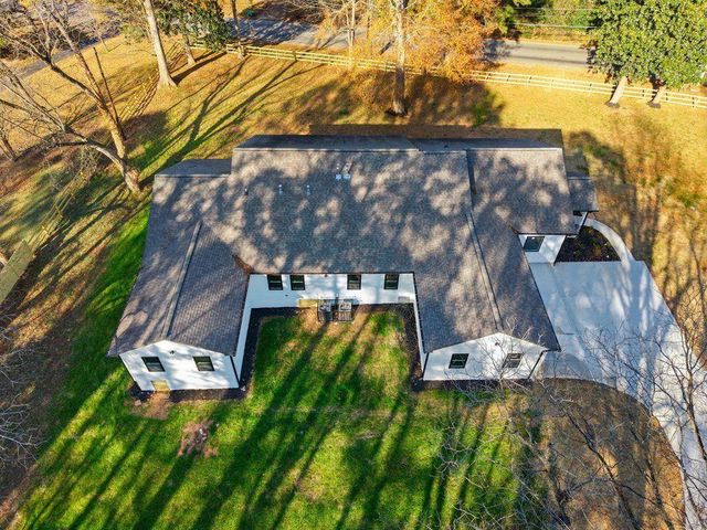 1755 SNAPFINGER Road, Decatur, GA 30032