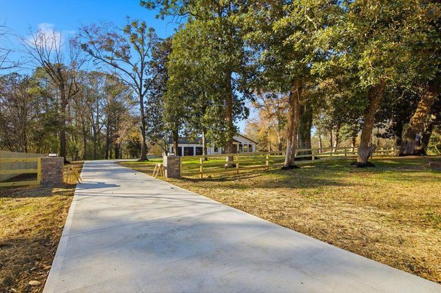 1755 SNAPFINGER Road, Decatur, GA 30032